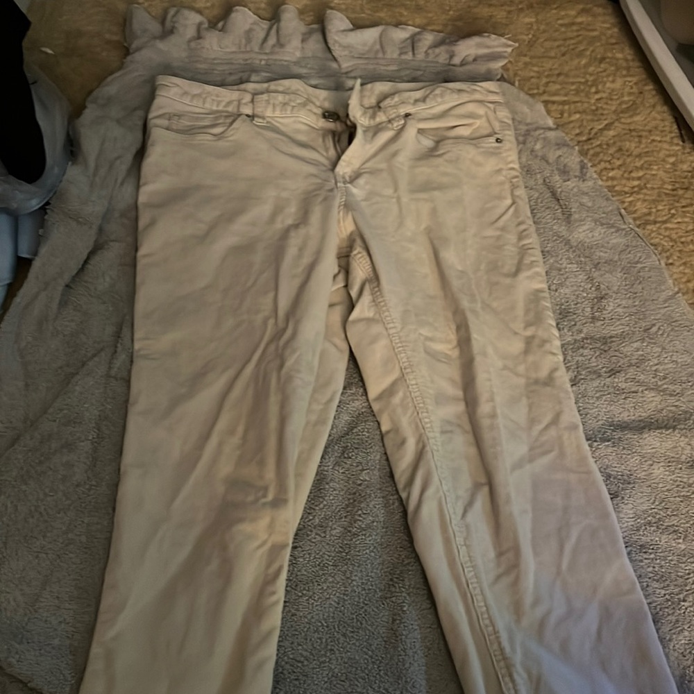 Cream jeans
